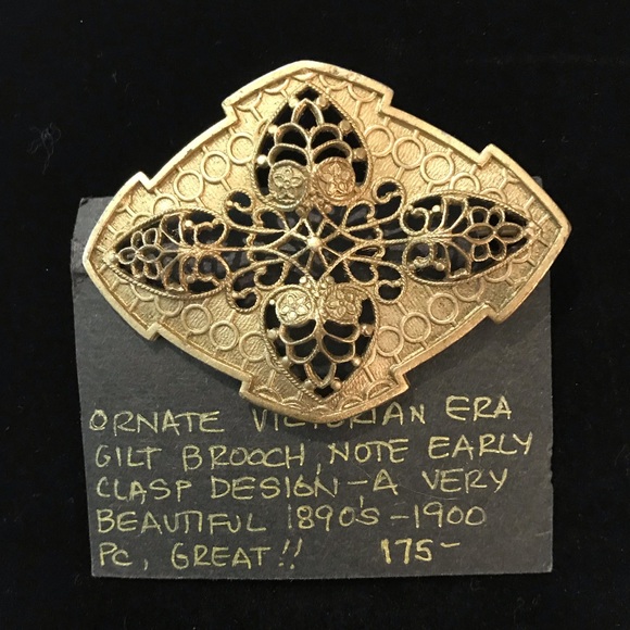 1890’s - 1900’s Ornate Victorian Era Gilt Brooch brass Large Old Clasp Detailed - Picture 1 of 8
